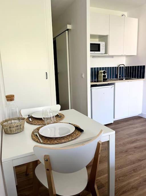 Appartamento Le Garden - Studio Refait A Neuf Proche Mer Et Commerces Cabourg Esterno foto